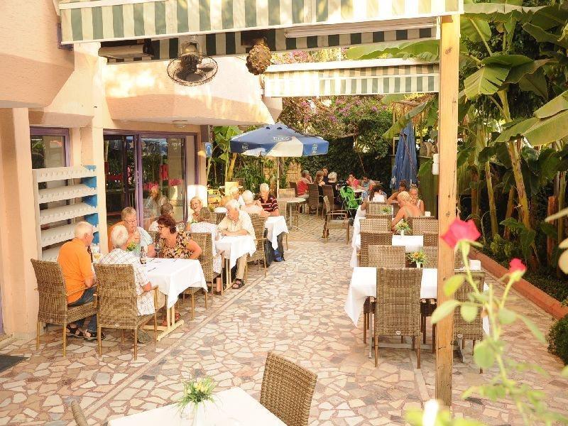 Rosella Hotel Алания Экстерьер фото
